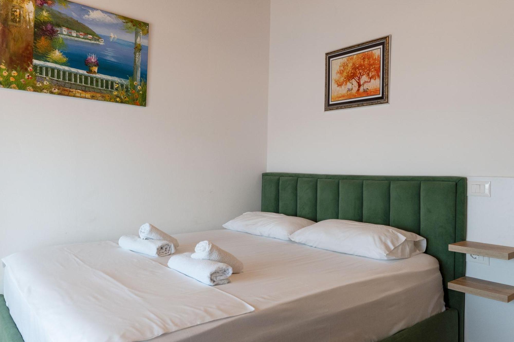 Apartments Villa Luxor Sarande Exterior photo